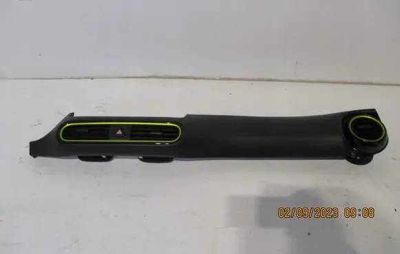 Hyundai H-1, Starex, Satellite Radio/GPS head unit trim 84760J9000