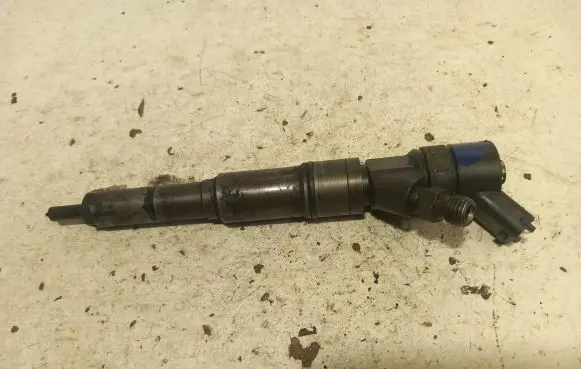 BMW X5 E53 Fuel injector 0445110047