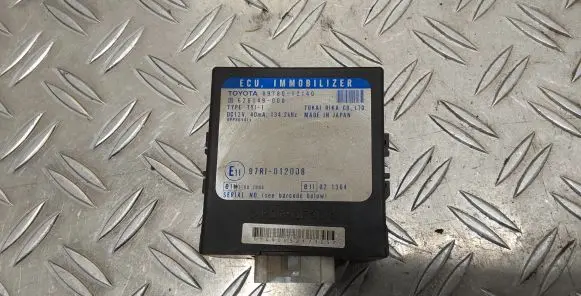 Toyota Corolla E120 E130 Immobilizer control unit/module 8978012140