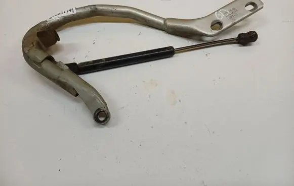 Audi 80 90 B2 Tailgate/trunk/boot hinge 811827300