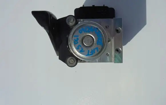 Nissan Juke I F15 ABS Pump A98000B51