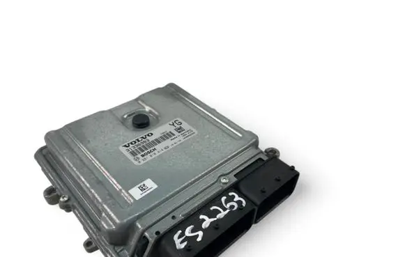 Volvo S60 Engine control unit/module ECU 31336983 0281018414