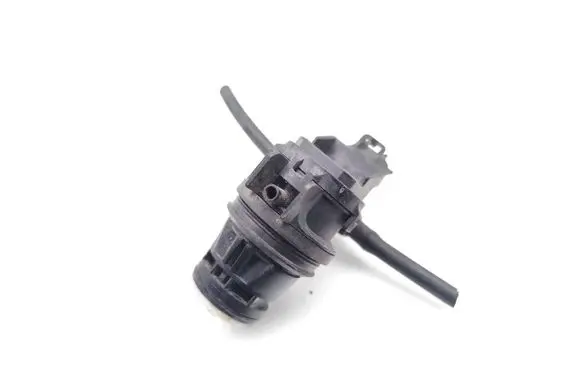 Toyota RAV 4 (XA40) Windscreen/windshield washer pump 85330-42010 060210-5810