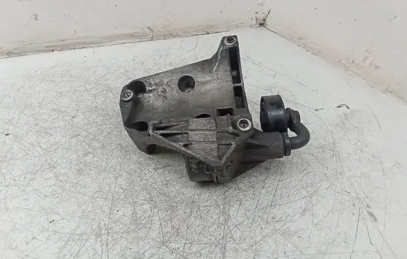 BMW X5 E53 Generator/alternator bracket 7786708