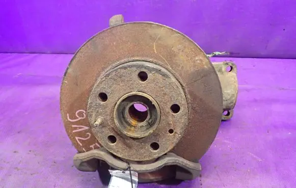 Front wheel hub spindle knuckle