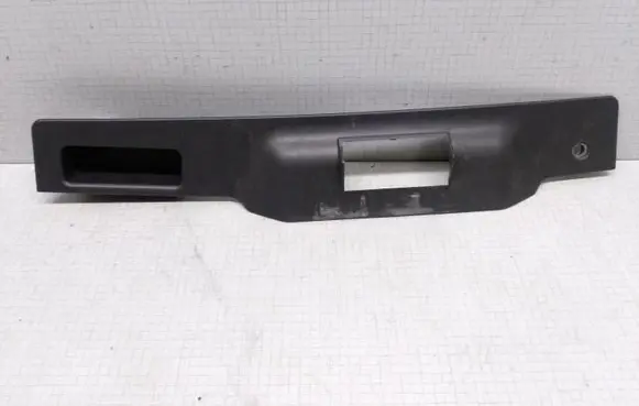 Opel Astra H Other sill/pillar trim element 332004790 13140361