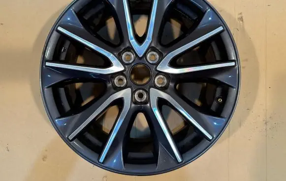 R18 alloy rim