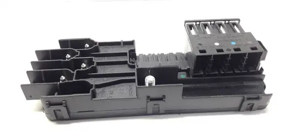 Mercedes-Benz E W211 Fuse module 013948411