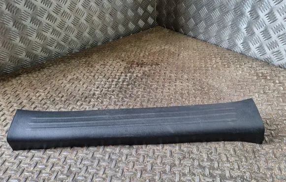 Mazda CX-5 II Front sill trim cover KB7W68720