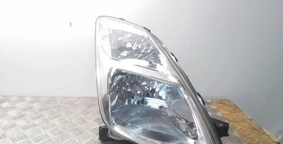 Toyota Prius (XW20) Headlight/headlamp