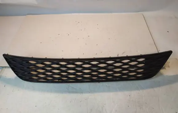 Seat Toledo IV (NH) Front bumper lower grill 6JA853677