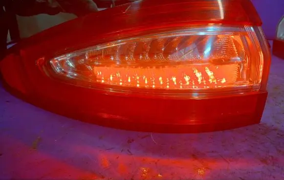 Ford Mondeo MK I Rear/tail lights DS7313405FA