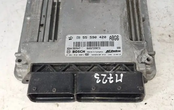 Opel Zafira C Engine control unit/module 55590420 55579447 0281019088