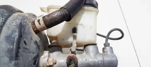 Mazda 323 Master brake cylinder