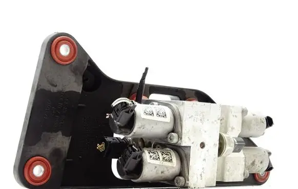 BMW X6 M Active stabilizer control/valve assembly 6794578 38135216H