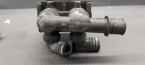 BMW 5 E34 Coolant heater control valve 
