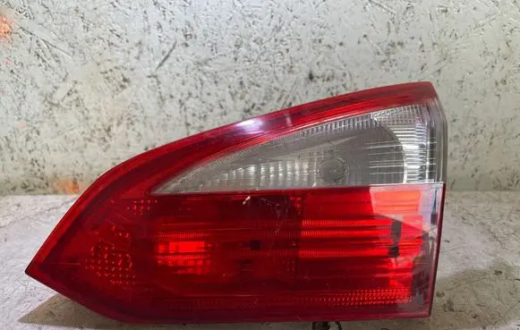 Ford Focus Tailgate rear/tail lights BM5113A602B 8M5113A602