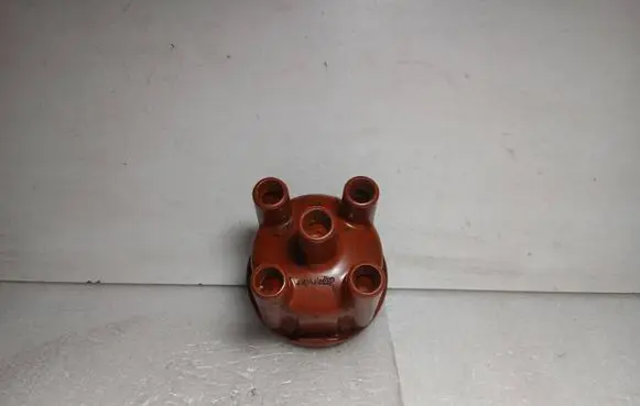 Volkswagen Golf II Spark distributor cap 1235522056