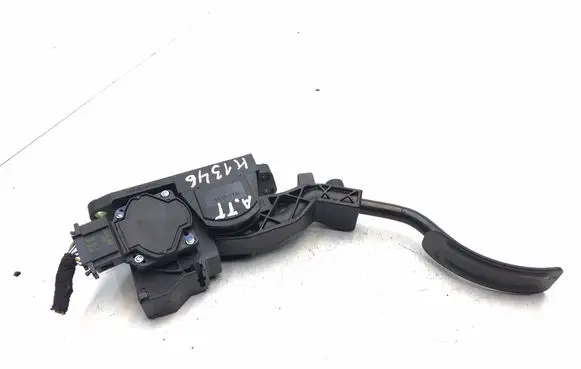Audi TT Mk1 Accelerator throttle pedal 8N2721503A K1346