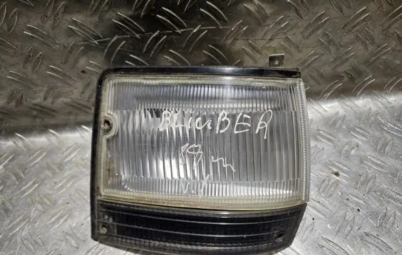 Front indicator light