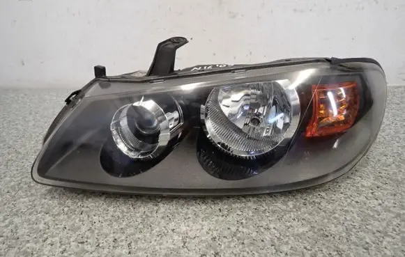 Nissan Almera N16 Headlight/headlamp