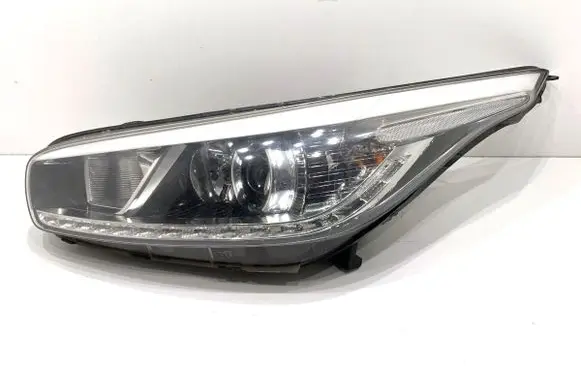 KIA Ceed Headlight/headlamp 92101A2220