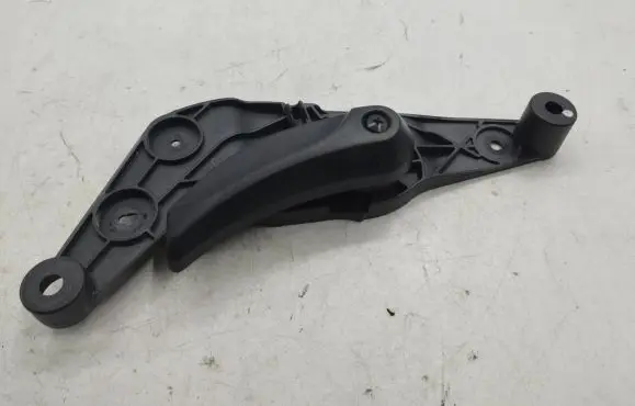 Engine bonnet (hood) release handle