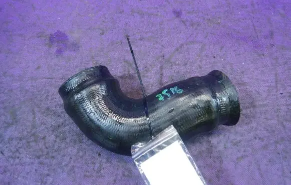 Audi A4 S4 B7 8E 8H Intercooler hose/pipe