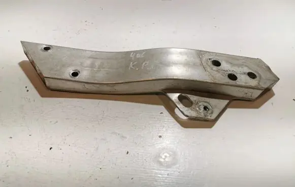 Radiator support slam panel bracket