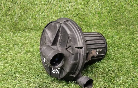 Audi A6 S6 C6 4F Secondary air pump 078906601N 06A959253E