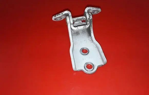 Opel Antara Front door lower hinge 11C12 C1F