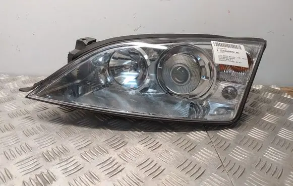 Ford Mondeo Mk III Headlight/headlamp 0301174271