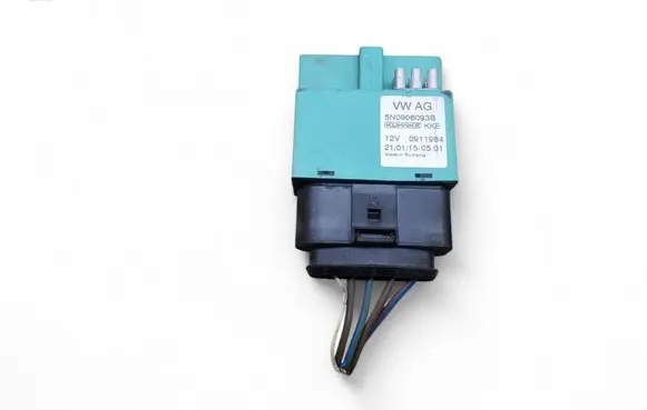 Audi Q3 8U Fuel injection pump control unit/module 5N0906093B
