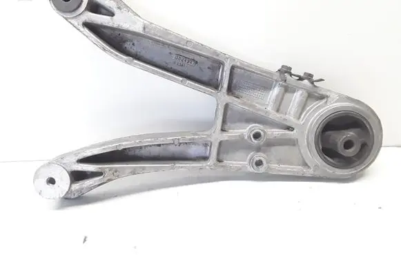 Volvo S70 V70 V70 XC Engine mounting bracket 3524347