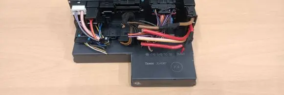 Mercedes-Benz E W210 Fuse module 0025451901 1967523