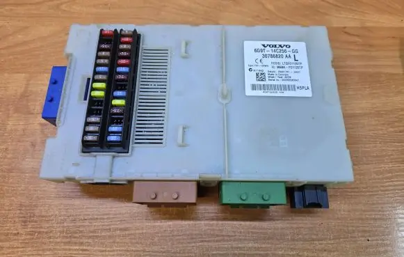 Volvo S80 Fuse module 6G9T14C256GG 30786820AA 3659AF01125TP