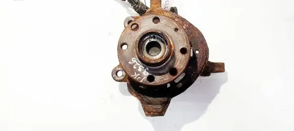 Opel Tigra B Front wheel hub