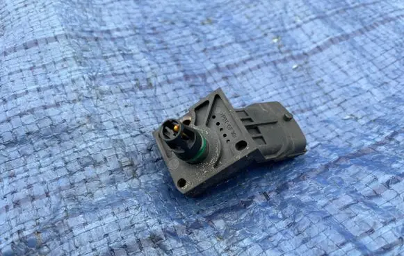 Volvo V50 Air pressure sensor 8677288 0406093CS6 0261230090