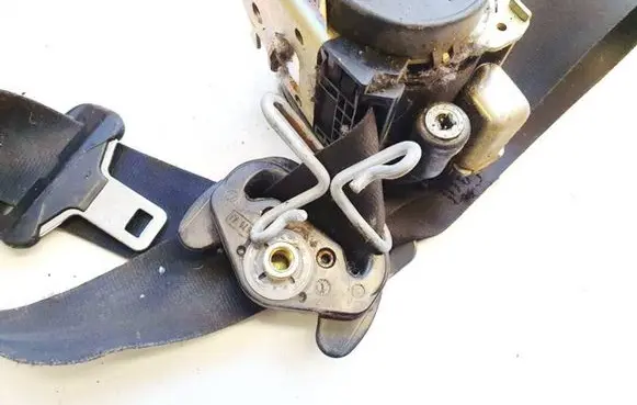 Peugeot 307 Front seatbelt 96527697xx b507744ac50