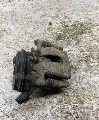 Nissan Juke II F16 Rear brake caliper 32338814