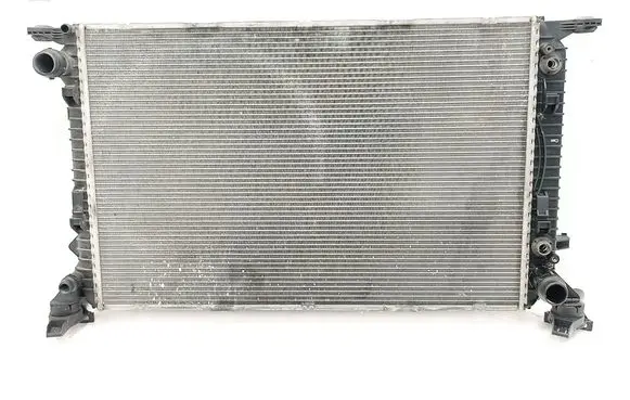 Audi Q5 SQ5 Coolant radiator 8K0121251AA