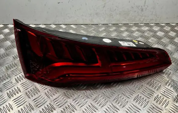 Audi Q5 SQ5 Tailgate rear/tail lights 80A945093B