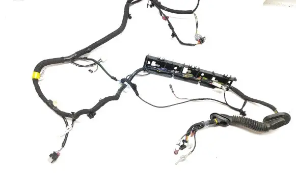 Tesla Model Y Tailgate/trunk wiring harness 73556318 35563181 0P18619