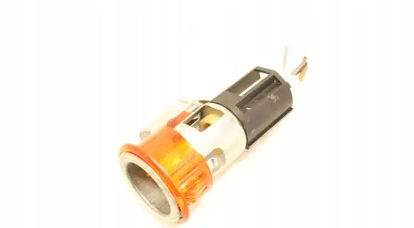 Volkswagen PASSAT B7 USA 12 V Socket (front) 200712