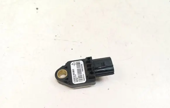 Mitsubishi Outlander Airbag deployment crash/impact sensor 8651A001