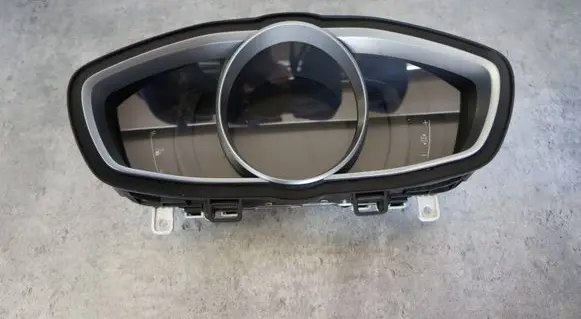 Volvo V40 Speedometer (instrument cluster) 31473473