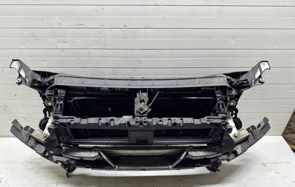 Audi A4 S4 B9 8W Radiator support slam panel pasprzednia4b9