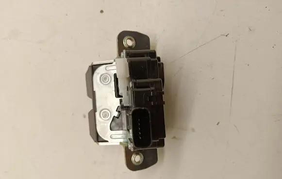 KIA Sportage Loading door lock MQ4RBJ0614