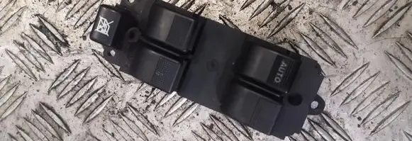 Mazda 2 Electric window control switch 05074535