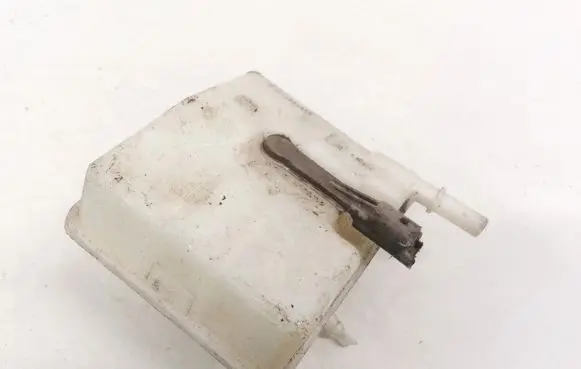 Citroen C4 I Brake fluid reservoir 9654002180